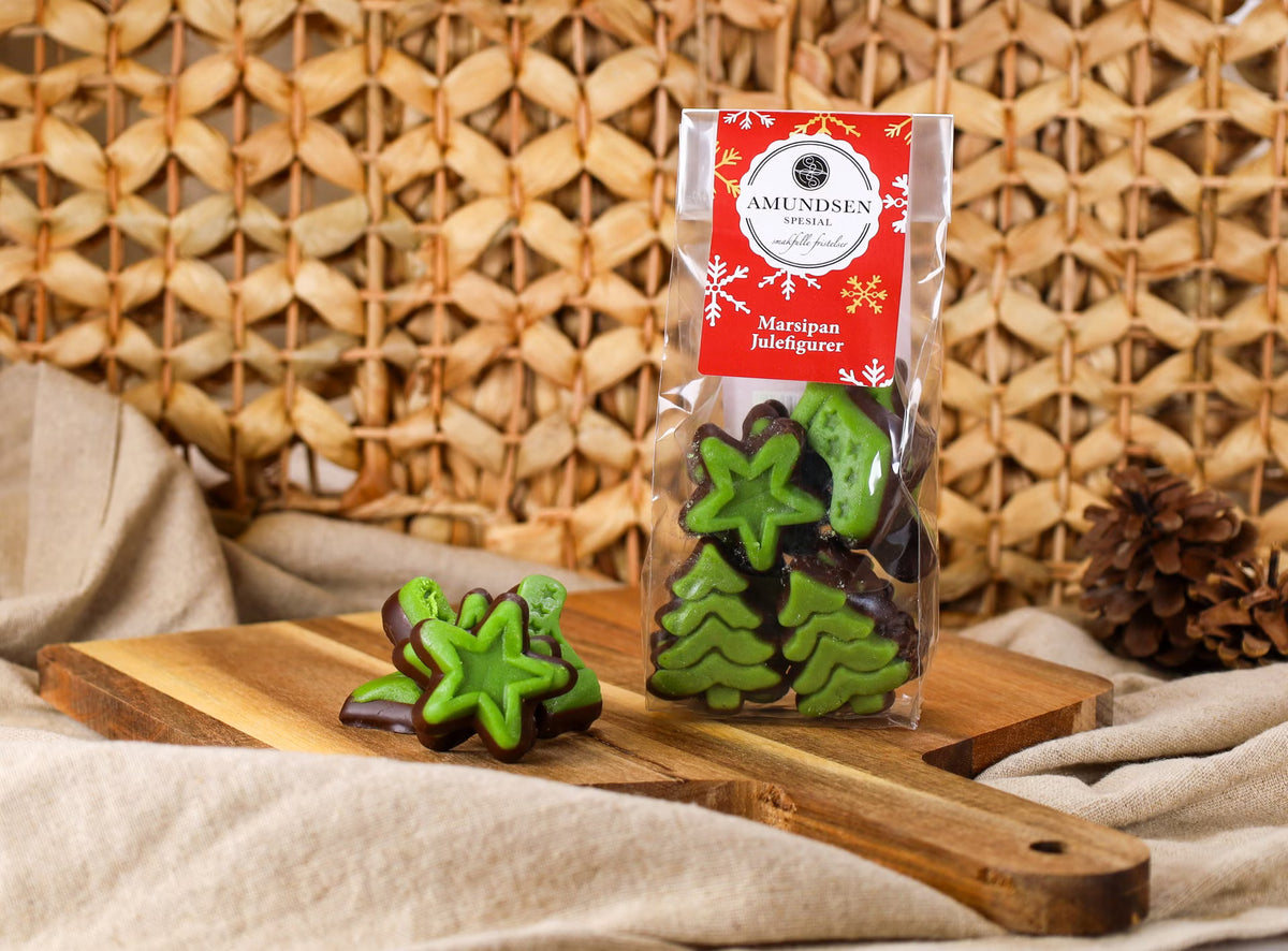 Amundsen Juletre med marsipan og mørk sjokolade